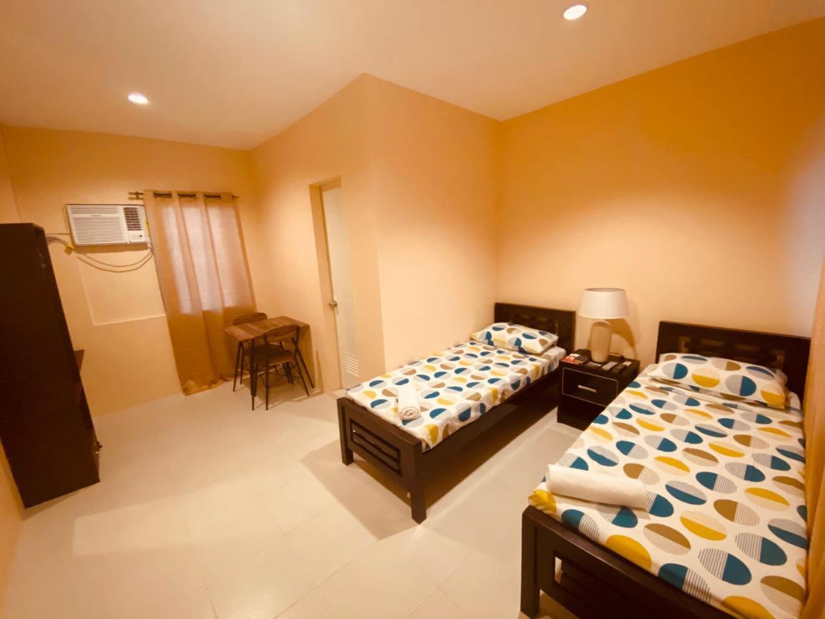 Claytown Pension House Dumaguete City Bagian luar foto