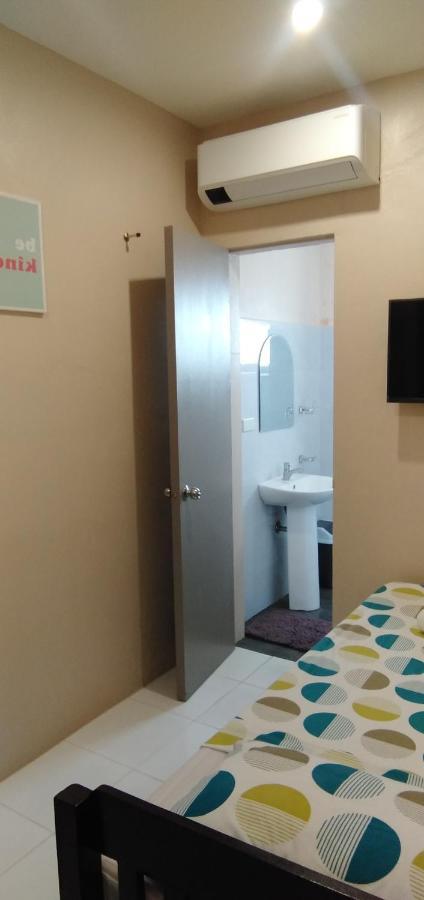 Claytown Pension House Dumaguete City Bagian luar foto