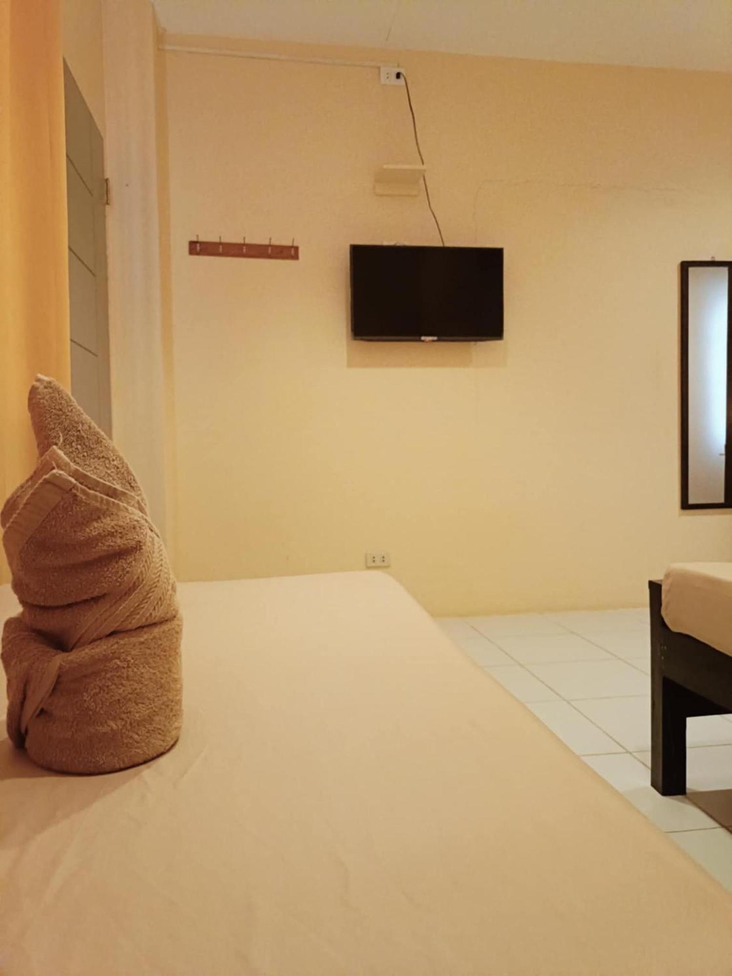 Claytown Pension House Dumaguete City Bagian luar foto