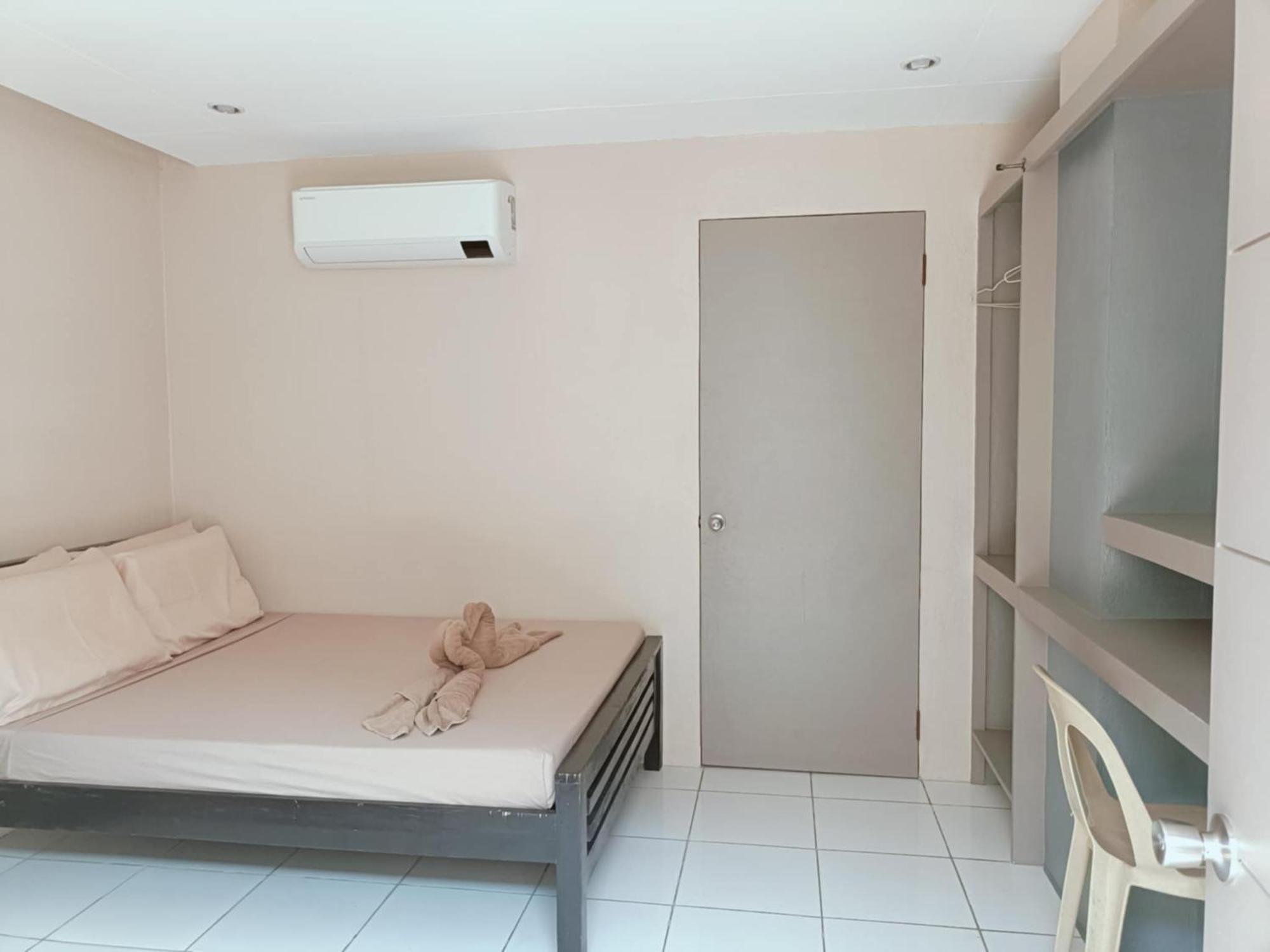 Claytown Pension House Dumaguete City Bagian luar foto