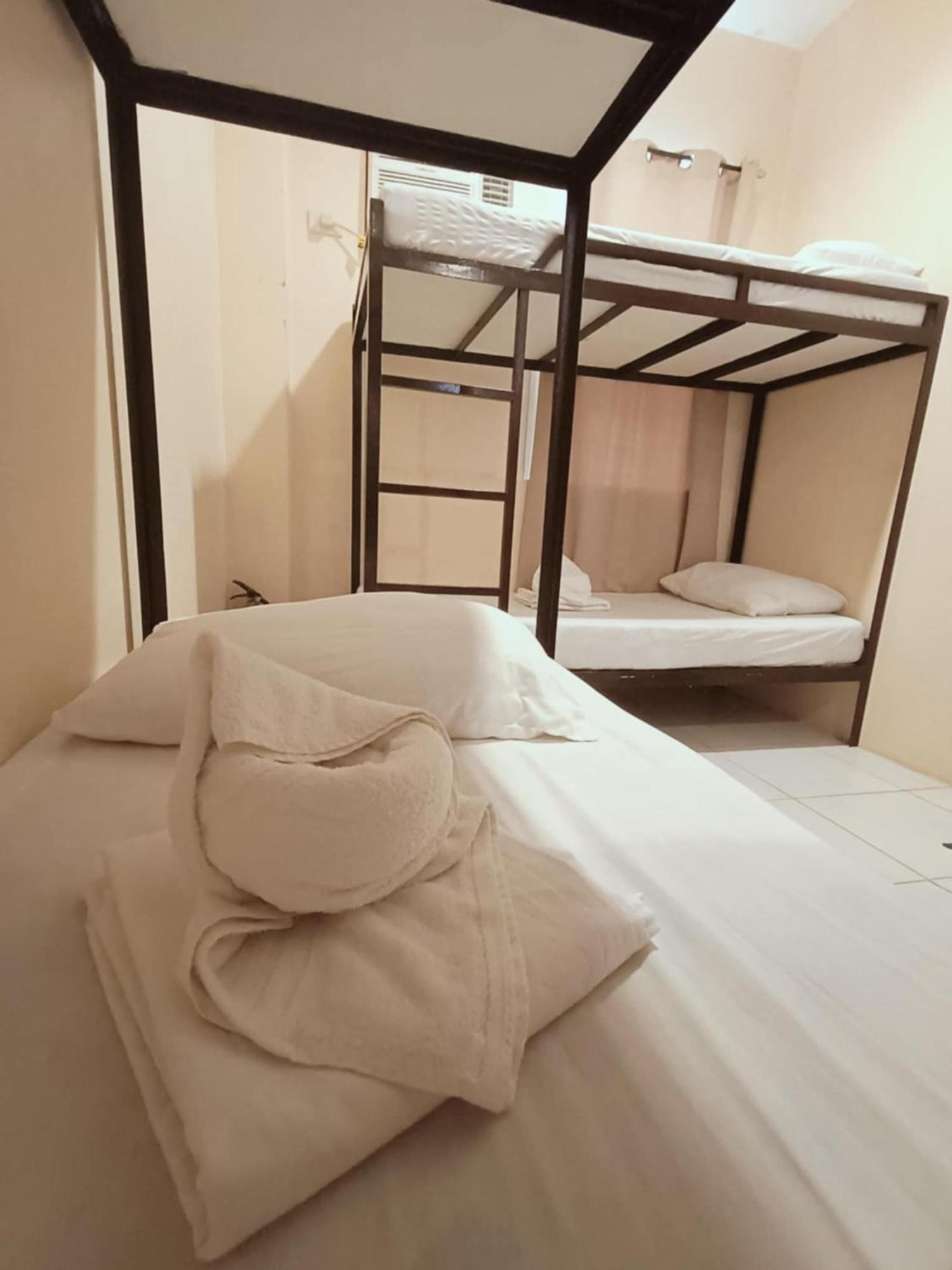 Claytown Pension House Dumaguete City Bagian luar foto