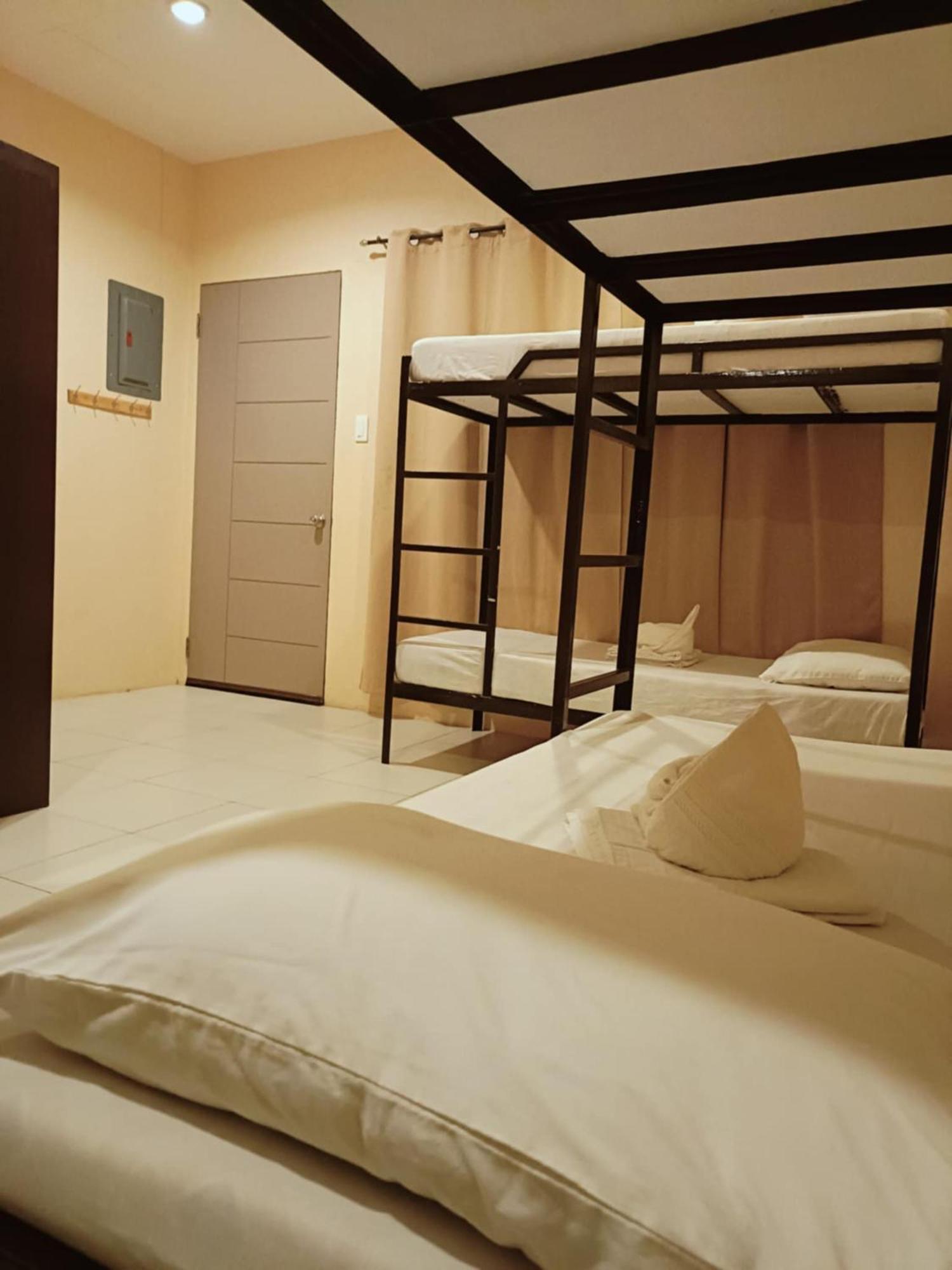 Claytown Pension House Dumaguete City Bagian luar foto