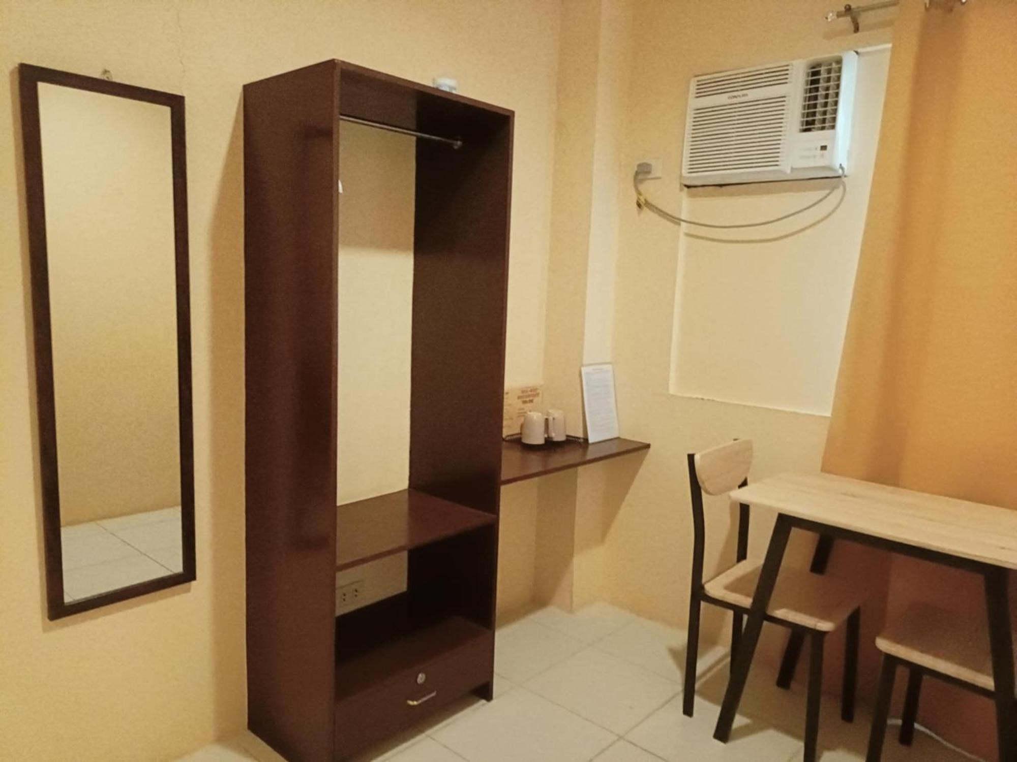 Claytown Pension House Dumaguete City Bagian luar foto